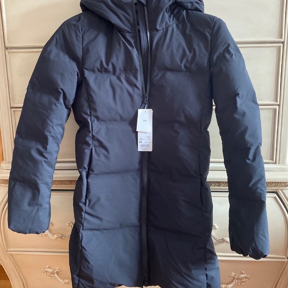 Down coat - Picture 2 of 4